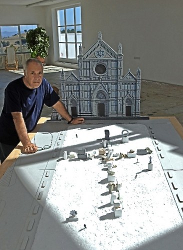 Mimmo Paladino and his design for Piazza Santa Croce (Photo P. Avallone)