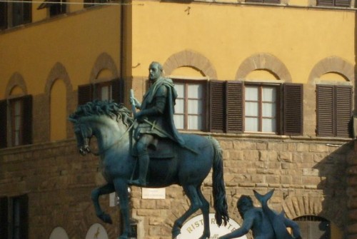 Another Grand Duke and the window shutters in Piazza Signoria