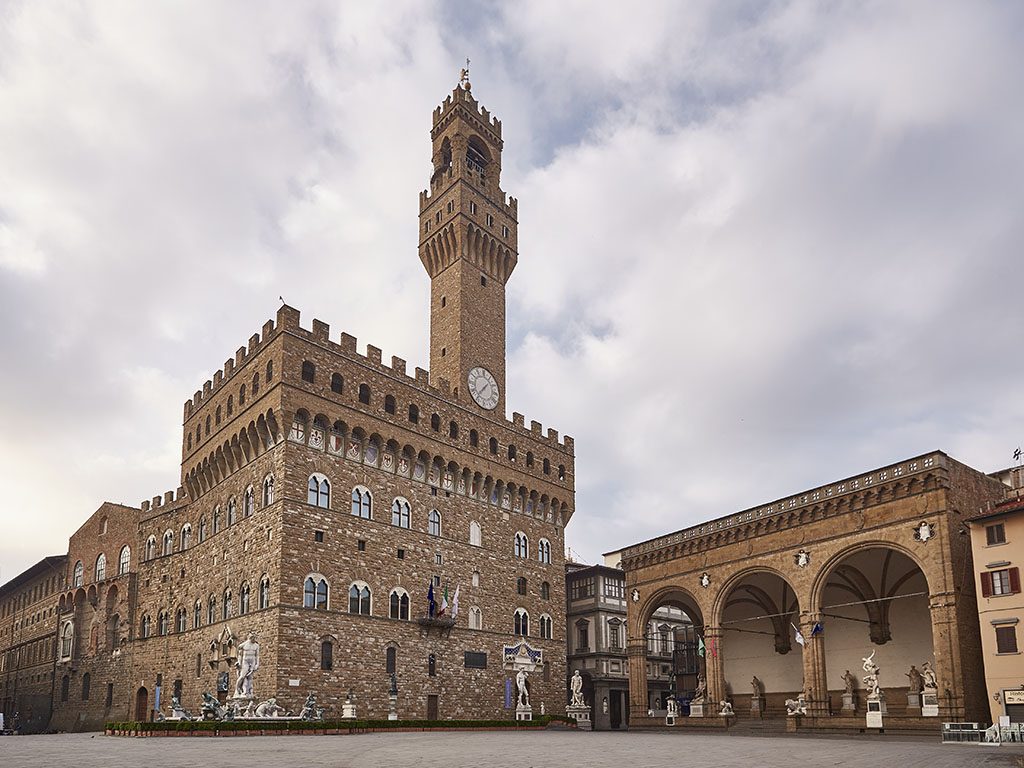 Torre di Arnolfo was first the Foraboschi family tower.